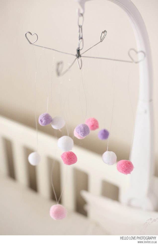 Pom pom DIY baby mobile