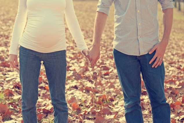 autumn maternity photo shoot