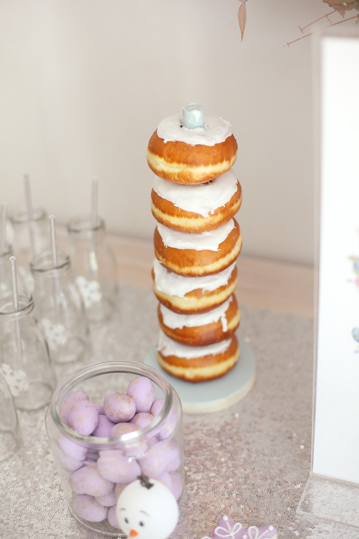 Kitchen Towel donut stand DIY