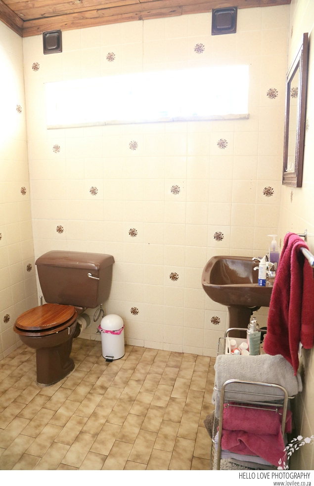 Moroccan tile bathroom revamp - before image