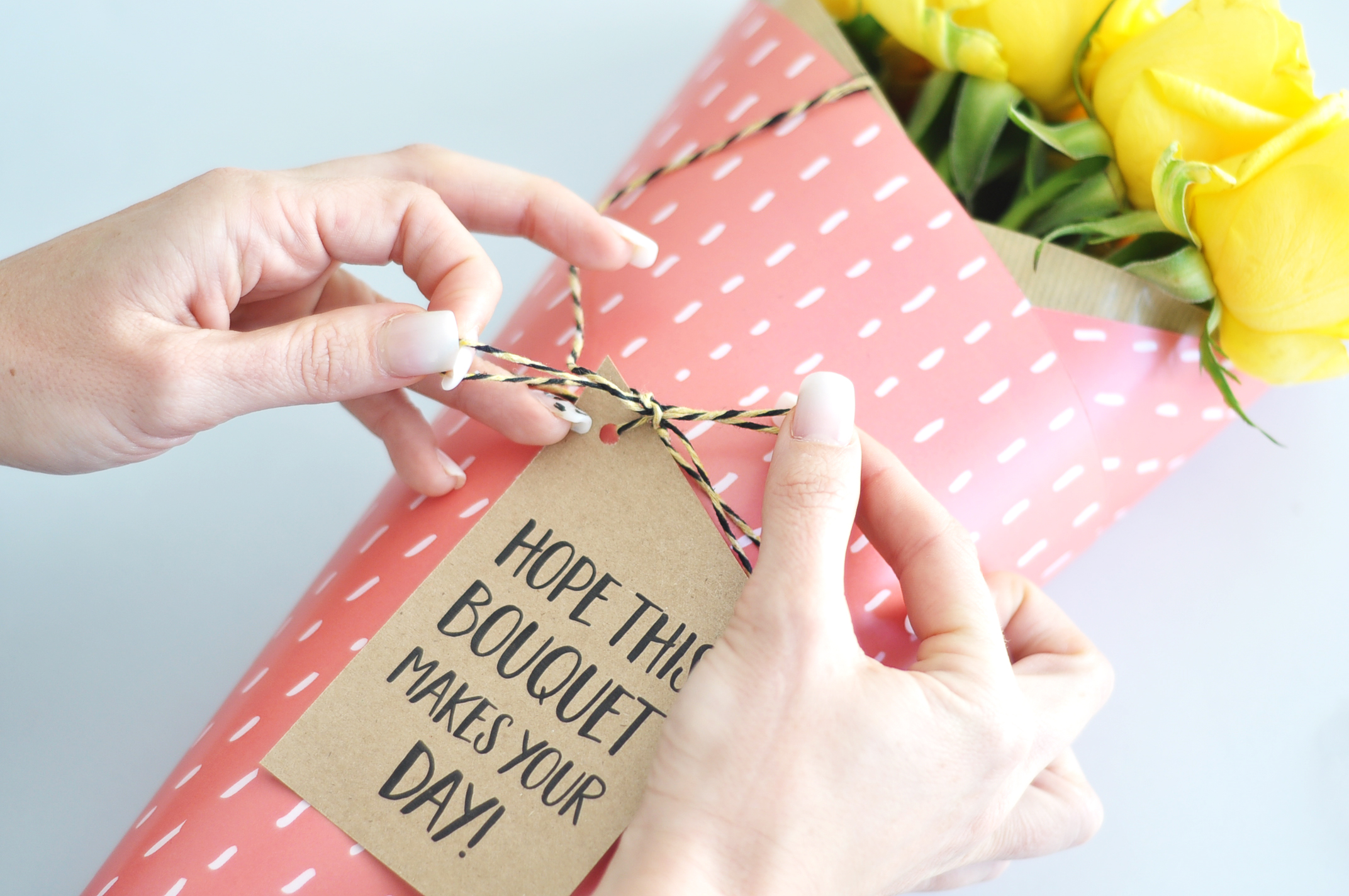 Free Printable wrapping paper, tags and a DIY bouquet tutorial