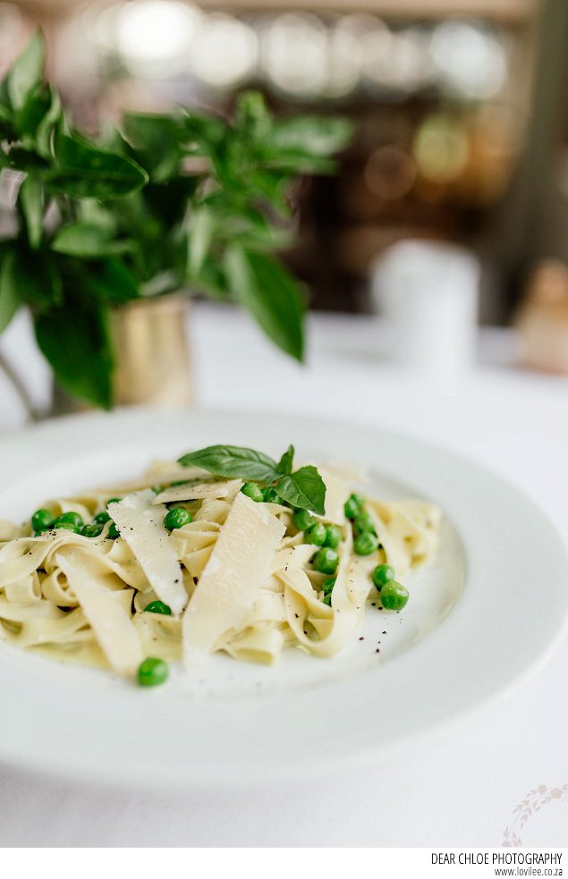 Creamy Basil Sauce & Peas Pasta recipe