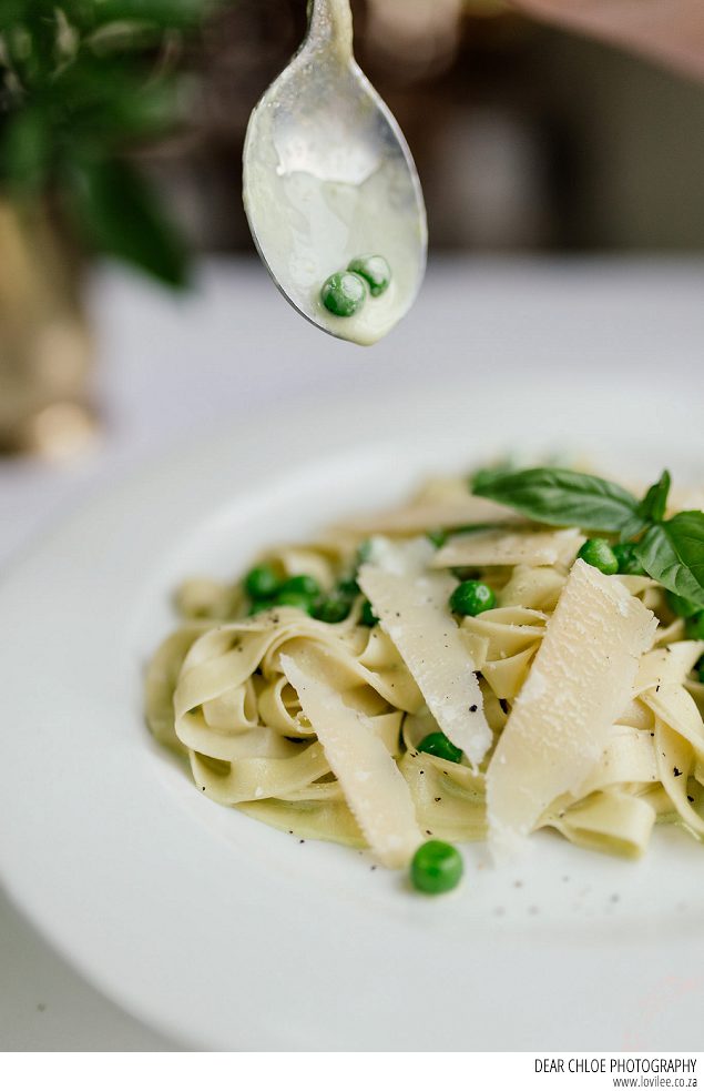 Creamy Basil Sauce & Peas Pasta recipe