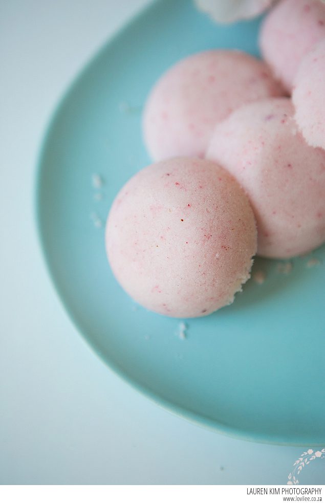 Make your own bath fizzie bombs