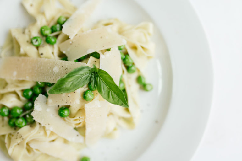 Creamy Basil & Peas Pasta recipe