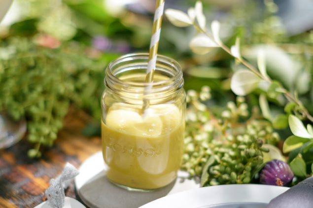 Turmeric, Pineapple and Mango smoothie recipe