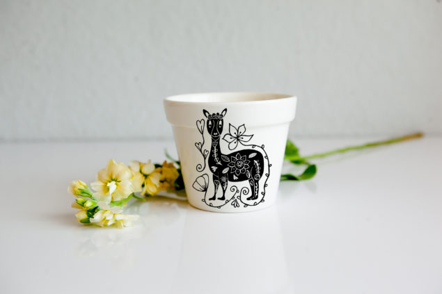 Sugar and vice llama planter