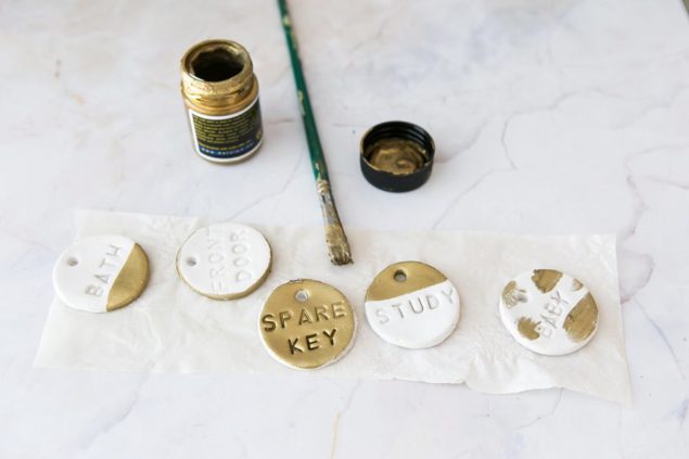 Make your own air-dry clay keyrings