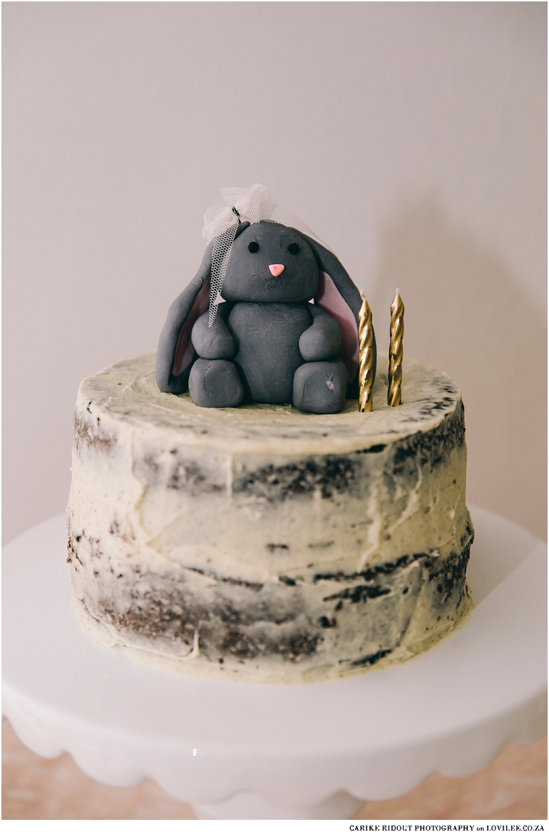 Bunny cake topper and naked icing