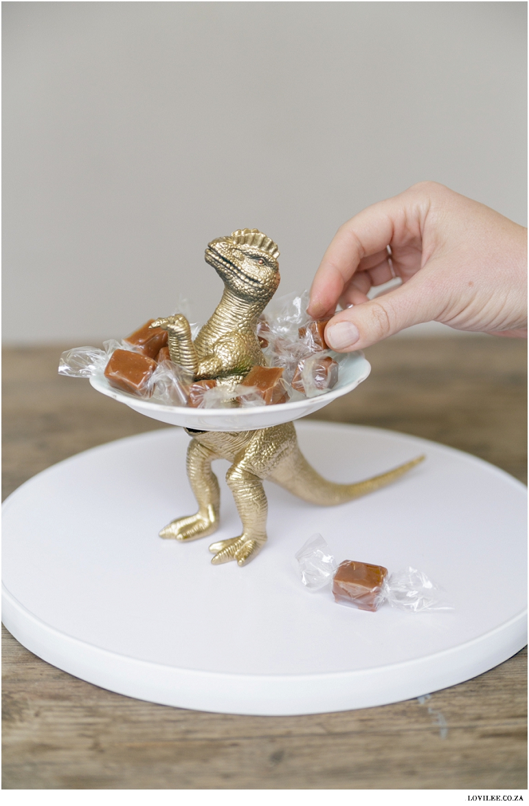 Dinosaur DIY cake stand