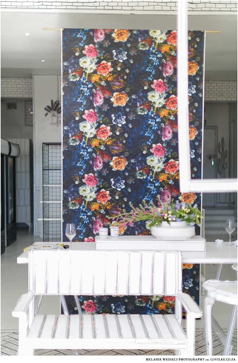 How to make a fabric wall hanging as wall art or photo backdrop with farbircs from T & Co Fabrics.