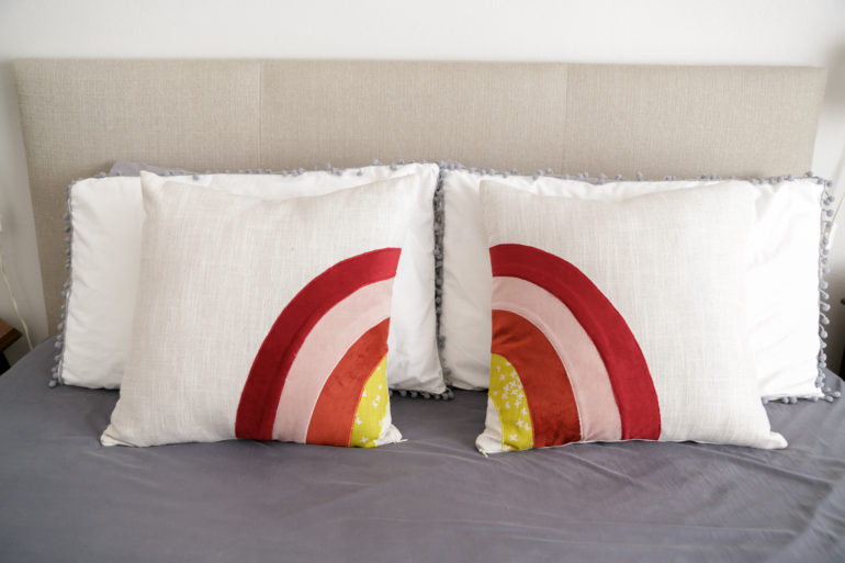 Zippered pillow tutorial with half rainbows