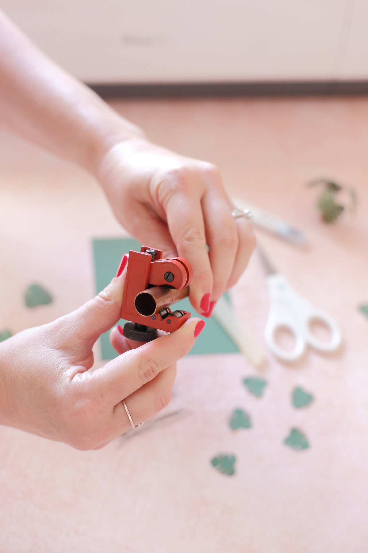 Make your own miniature paper craft Monstera plant