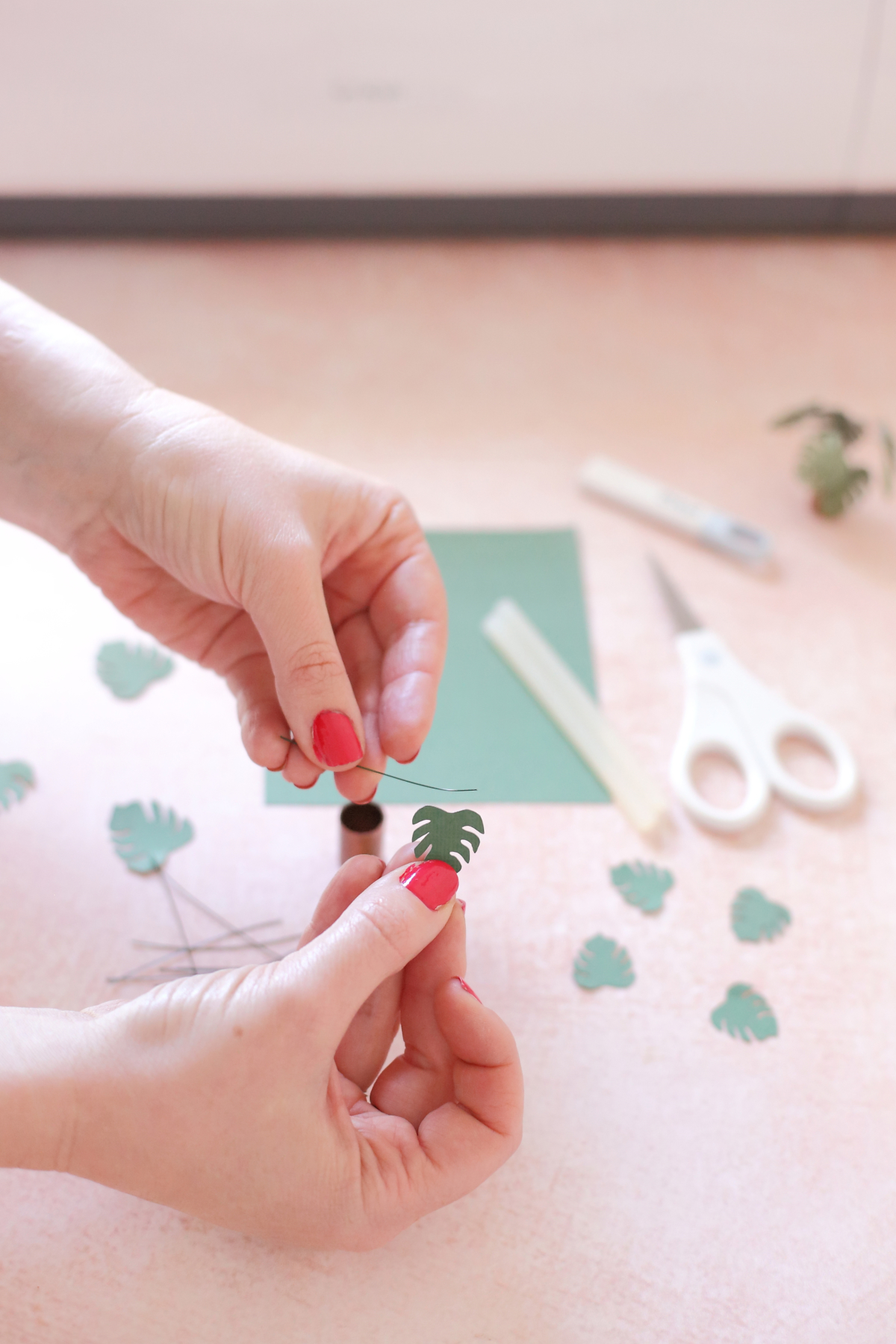 Make your own miniature paper craft Monstera plant