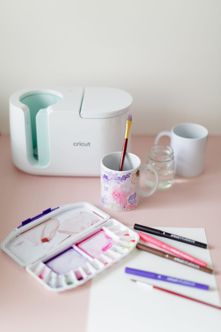 Making DIY Watercolour Mugs with my Cricut Mug Press