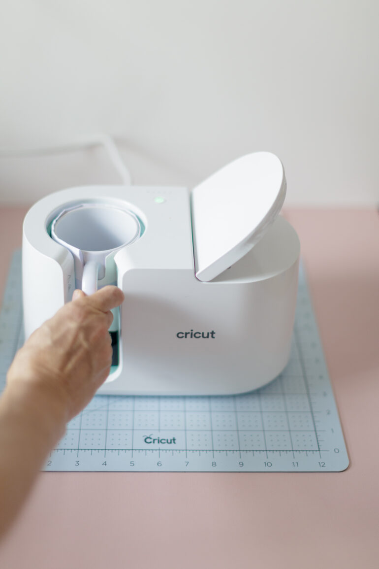 Cricut Mug Press DIY watercolour mugs