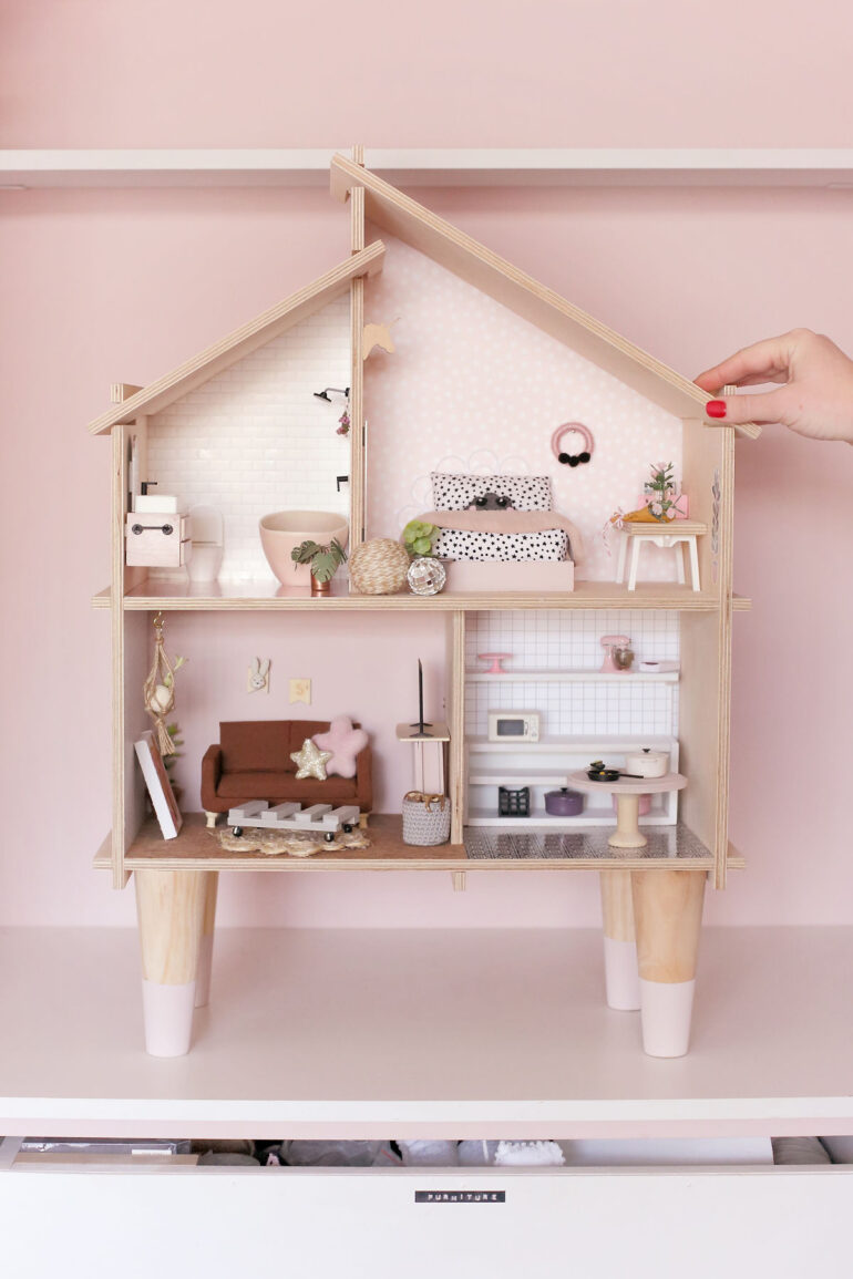 The Tiny Dollhouse SA